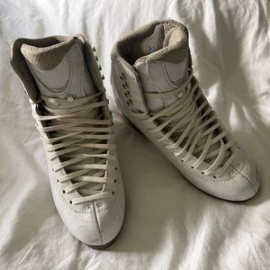 Jackson Elite 5200 Figure Skating Boots